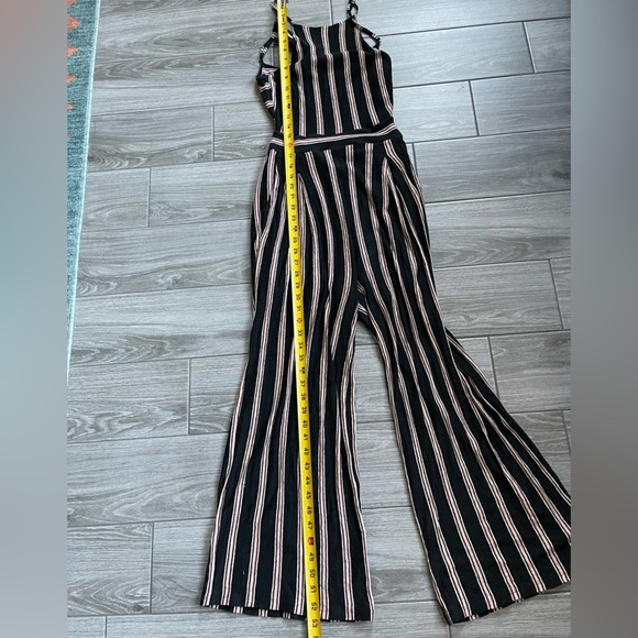 Joie Briselle Linen Jumpsuit, Vertical Stripes, Wide Leg & Exposed Back—Size XS• - Picture 11 of 16
